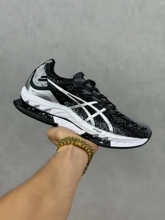 کفش مدل asics مشکی خط سفید اورجینال وارداتی