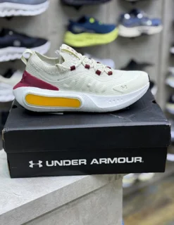 کفش مدل Under Armour سفید اورجینال وارداتی ویتنام مستر