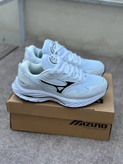 کفش مدل Mizuno سفید زیره نرم و راحت اورجینال وارداتی ویتنام مستر